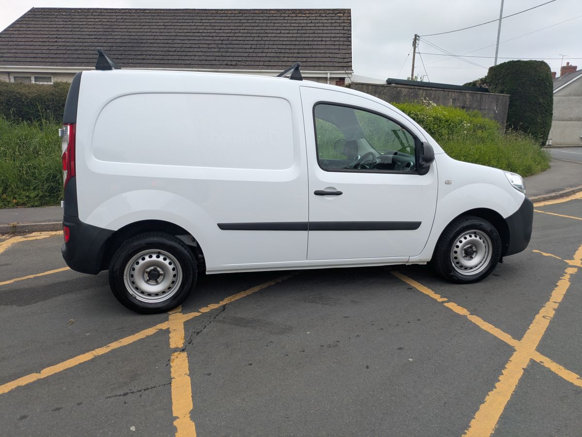 2021 21 RENAULT KANGOO